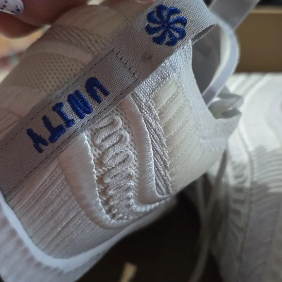 Nike Cosmic Unity 3 Basketball Shoes - Picture 2 of 3